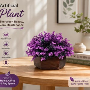 Może przedstawiać: Sztuczna roślina z żywymi fioletowymi liśćmi w ciemnobrązowej, sześciokątnej drewnianej doniczce. Tekst na obrazku brzmi Artificial Plant, Evergreen Beauty, Zero Maintenance, Realistic Look, High Quality, No Watering, Long Lasting, Perfect for Home, Office & Any Space, Live Beautifully, Nordic Interiors Homes oraz Artificial Plant 100% Hassle-Free.