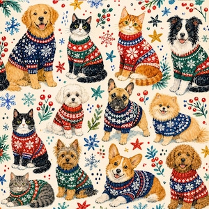 Può includere: Un motivo ripetitivo che raffigura vari cani e gatti che indossano colorati maglioni natalizi con disegni di fiocchi di neve, intervallati da illustrazioni di bacche rosse, rametti di pino verdi e stelle gialle e blu su sfondo color crema.
