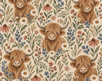 Peut inclure: Un motif répétitif représentant des vaches Highland brunes à longues cornes, entremêlées de fleurs sauvages variées, dont des marguerites blanches, des fleurs bleues et des échinacées brun-rouge sur un fond beige clair.