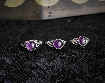 Amethyst Ring Sterling Silver- US Size 6 - 7 - 9 - Purple Crystal Ring - Crystal for Concentration - Confidence - Sleep - Protection