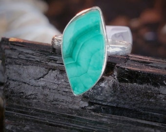 Malachite Crystal Ring - Sterling Silver - Transformation - Healing - Growth - Protection