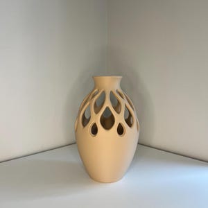 Vaso a reticolo organico – Decorazione scultorea moderna, pezzo d'arredamento contemporaneo di grande impatto, vaso minimalista beige