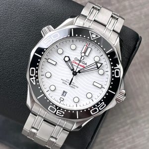 Vintage Omega Seamaster Diver 300 M Professional SMP 300 White Ceramic Dial Bracelet 210.30.42.20.04.001