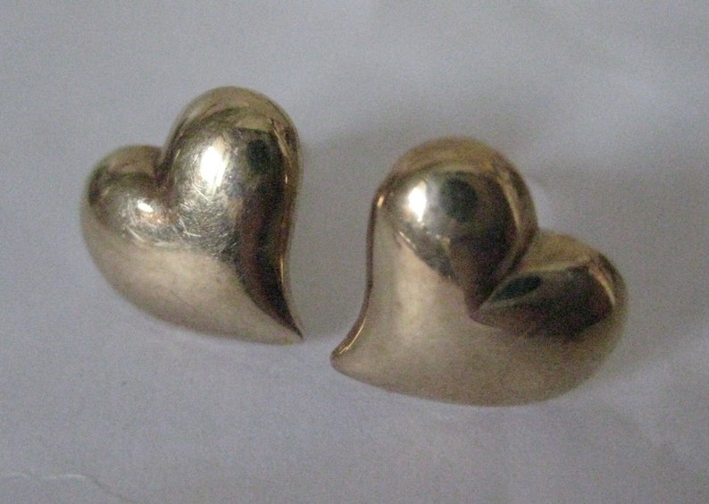 14K Heart Yellow Gold Earrings Vintage Karat KT Solid Pierced Post Italy