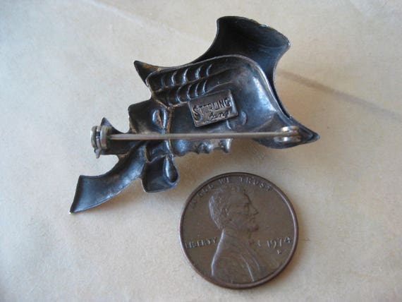 Woman Hat Bow Sterling Brooch Silver Pin Vintage … - image 5