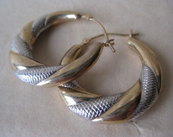 10K Hoop Yellow White Twist Gold Earrings Vintage Karat KT Solid 2.22 grams Pierced Wire