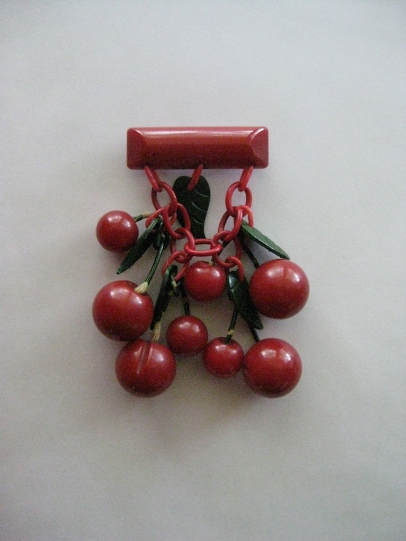 Bakelite Red Cherry 8 Dangle Brooch Pin Vintage Ba