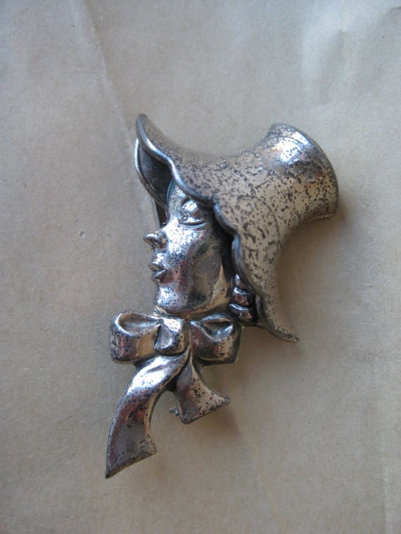 Woman Hat Bow Sterling Brooch Silver Pin Vintage … - image 2
