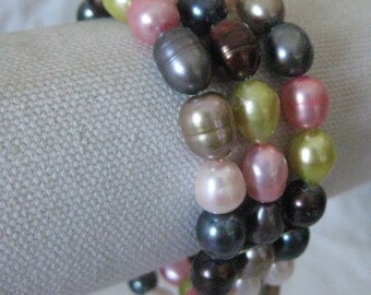 Freshwater Pearl Colorful 3 Strand Bead Bracelet Vintage Tan Yellow Pink Grey Brown FAS