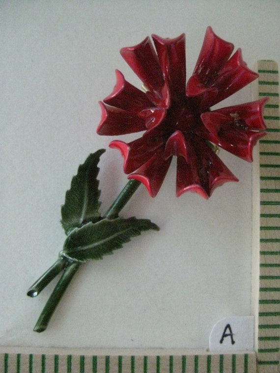 Flower Enamel Red Green Brooch Pin Vintage