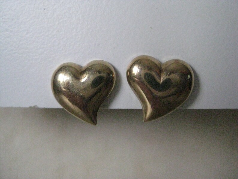 14K Heart Yellow Gold Earrings Vintage Karat KT Solid Pierced Post Italy
