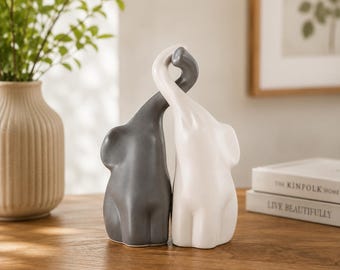 Coppia di elefanti, regalo di anniversario / Scultura in ceramica che simboleggia amore e unione