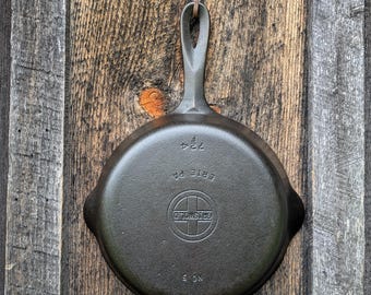 Griswold #5 Cast Iron Skillet Small Block Logo Late Handle SBL Erie PA USA 724