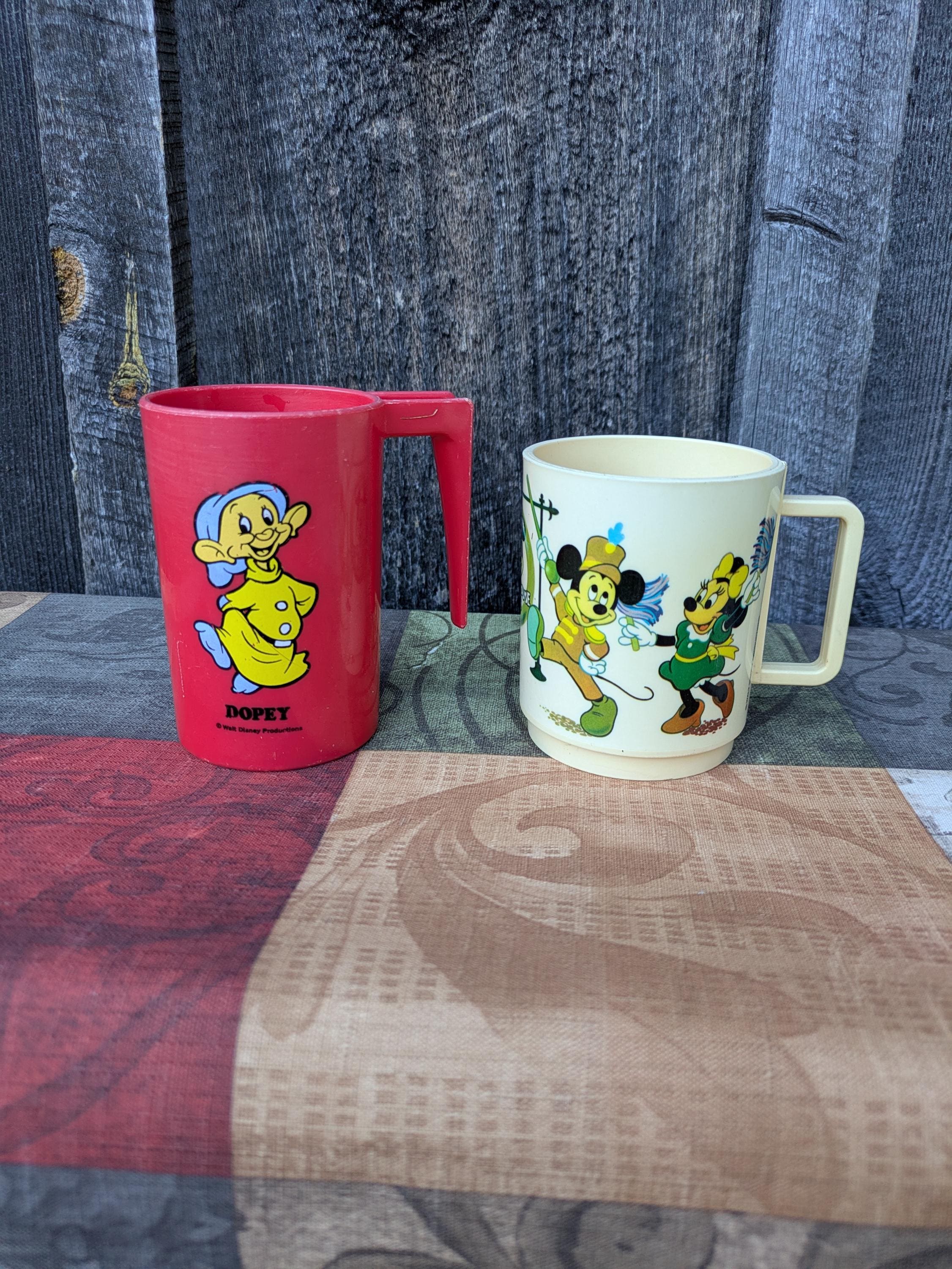 ヴィンテージ ディズニー プラスチックマグカップ – ドーピー 