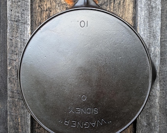 Antique "Wagner" Sidney O #10 Cast Iron Skillet with Heat Ring and Arc Logo