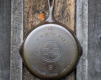 Vintage Griswold #8 Cast Iron Skillet, Large Block Logo 704 B Erie PA USA