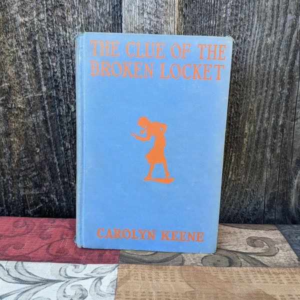 Vintage Nancy Drew The Clue in the Broken Locket First Edition