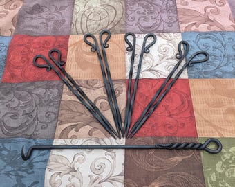 Juego de parrilla forjado a mano: espátula para carne y brochetas para barbacoa. Para zurdos y diestros.