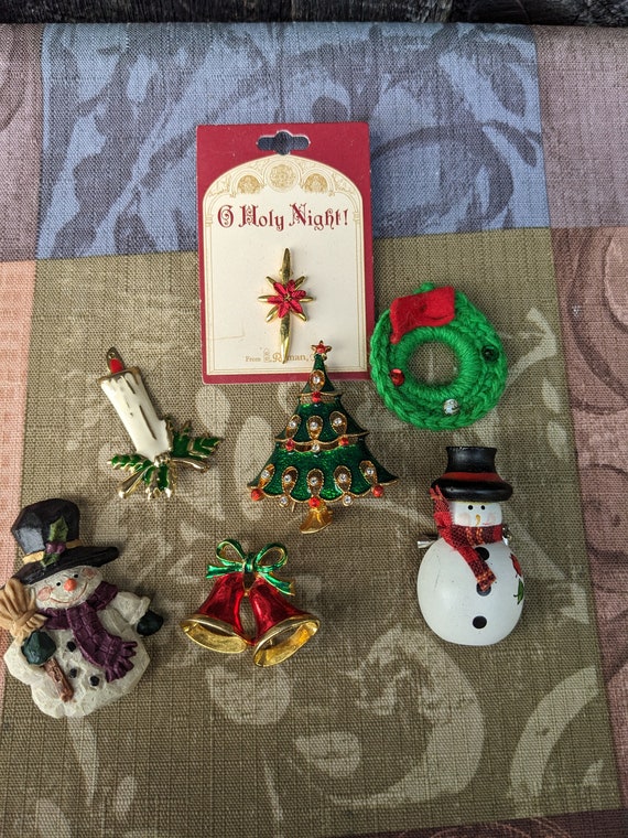 Assorted Vintage Christmas Winter Holiday Pins or 