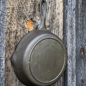 Vintage Three Notch Lodge #5 Cast Iron Skillet