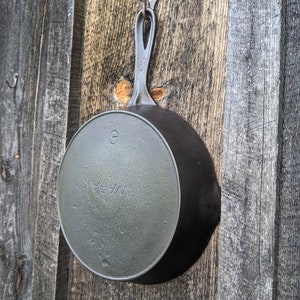 Vintage Wapak Early Block Logo #6 Cast Iron Skillet