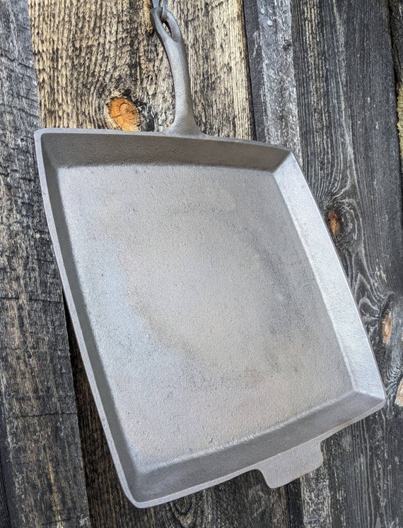 Lodge Cast Iron Square 11 Griddle