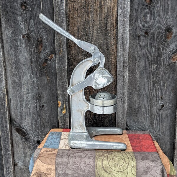 Vintage Cast Aluminum Citrus Juicer