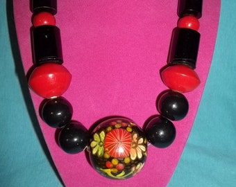 70's Khokhloma Choker Russian Necklace w/Large Pendant Large Beads Necklace Black And Red Free Shipping