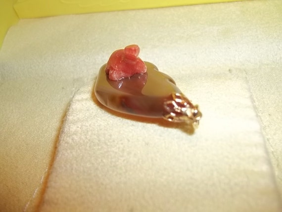 Coral Turtle Pendant: 18kt Gold, Brown Jade Vinta… - image 6