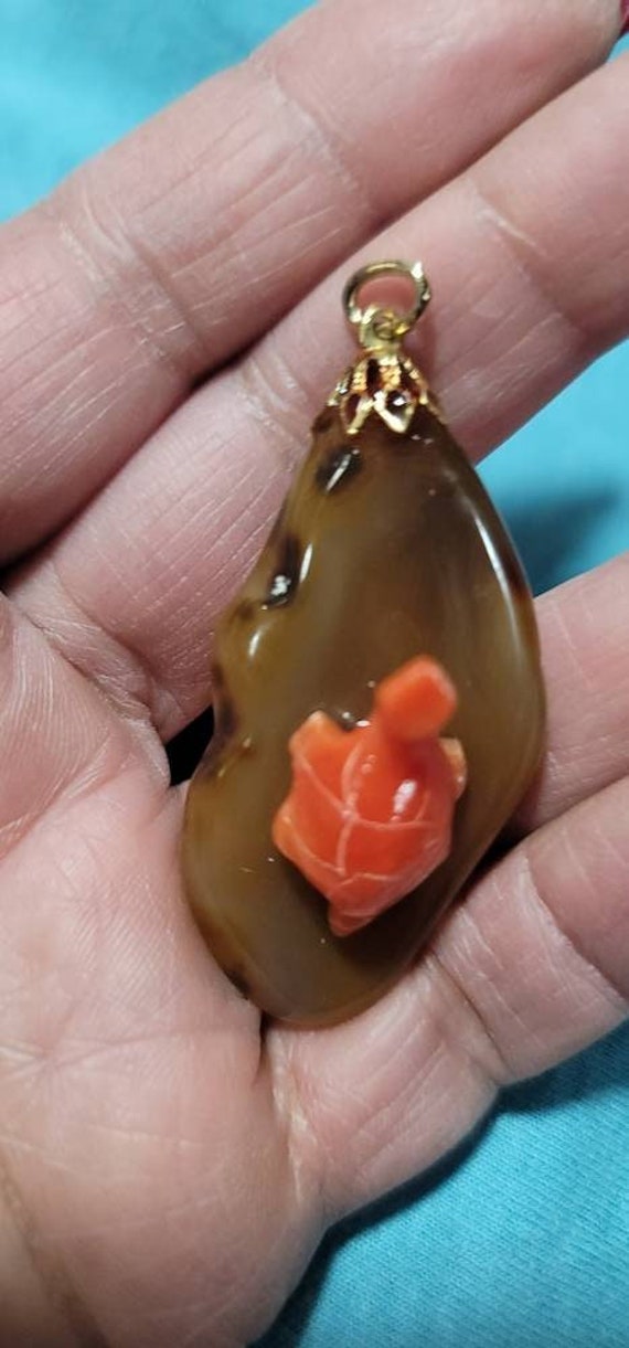 Coral Turtle Pendant: 18kt Gold, Brown Jade Vinta… - image 1