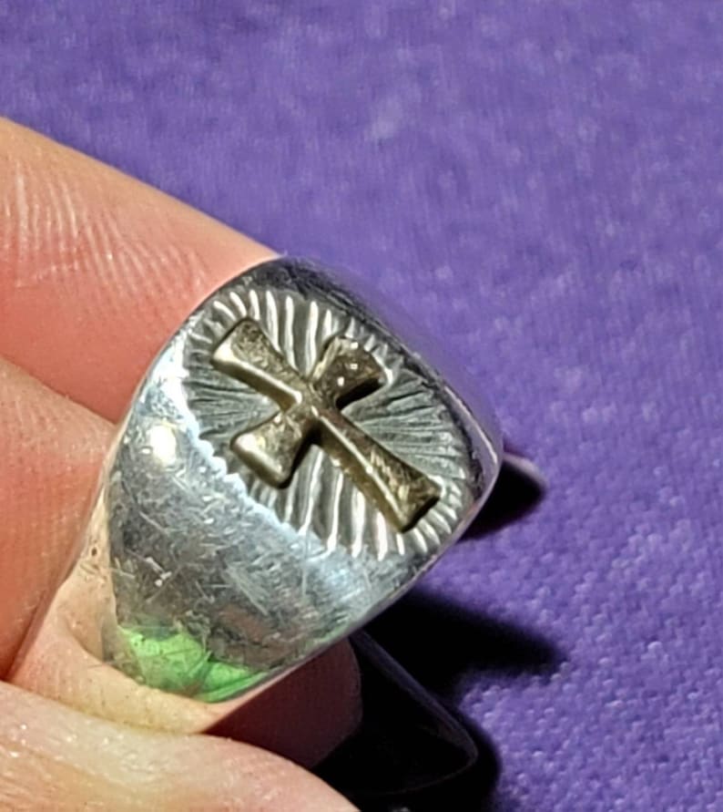 James Avery Men Ring Radiant Christ Ring RETIRED Sterling Silver and