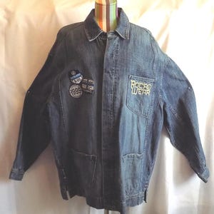 ROCAWEAR Jean Jacket w/Travel Patches Size XL Rocker Jacket Free Shipping