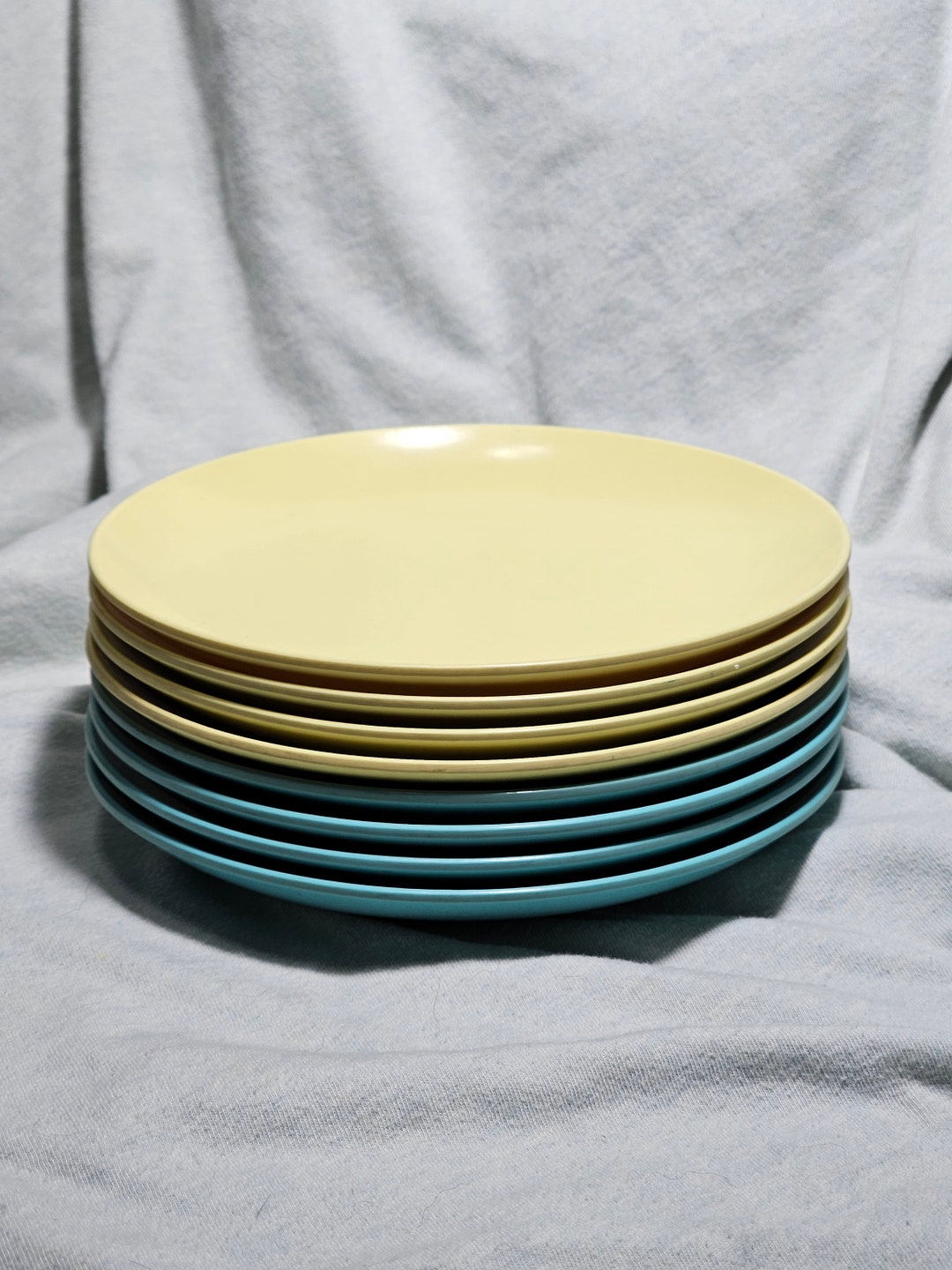 8 Beverly by Prolon Bread and Butter/dessert Plates Collectable