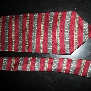 GEOFFREY BEENE Necktie Classy Red 100% Silk Tie Free Shipping