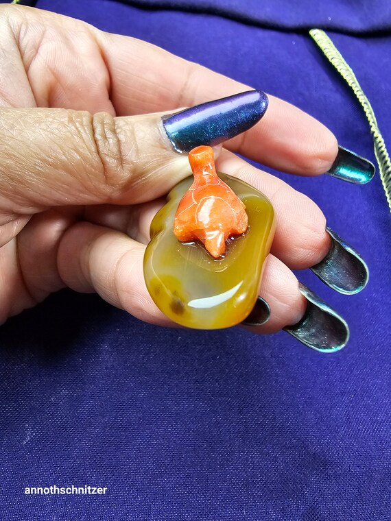 Coral Turtle Pendant: 18kt Gold, Brown Jade Vinta… - image 9