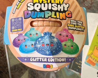 Edición con purpurina de dumpling de RMS o edición holográfica azul