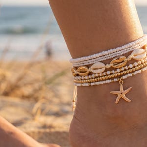 Set di cavigliere a forma di stella marina, cavigliere da spiaggia, catena per il piede a strati con perline, gioielli estivi per cavigliere per donne e uomini