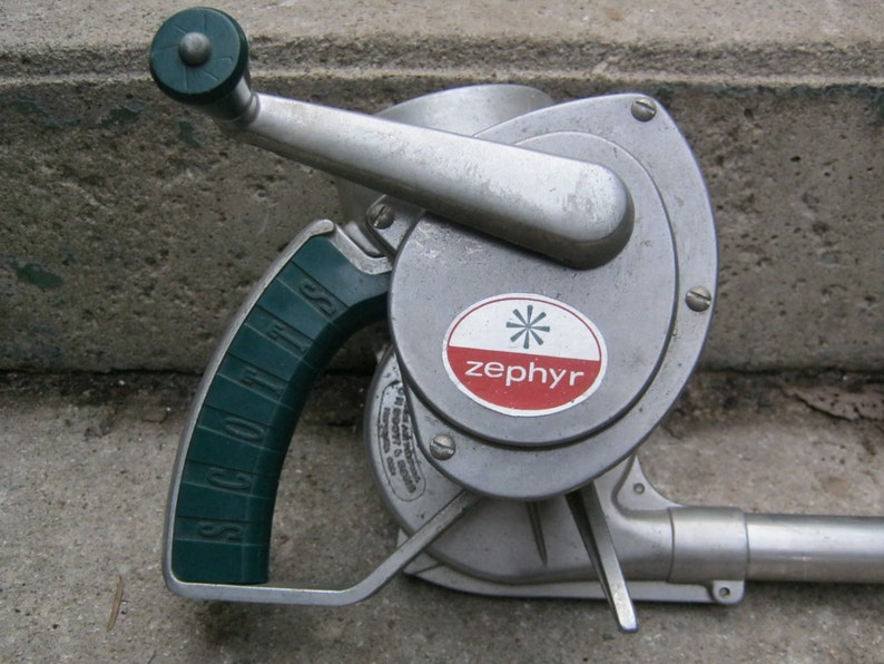 Vintage Scotts Zephyr garden duster or sprayer model A 61 Etsy
