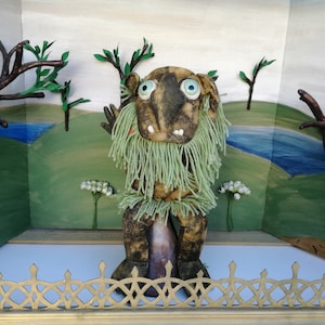 Malak, the troll - hand puppet