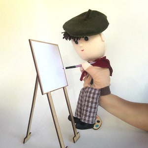 Paul Pictor - painter handpuppet