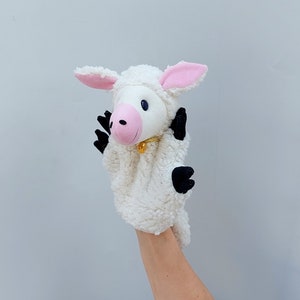 Bari, the lamb - hand puppet
