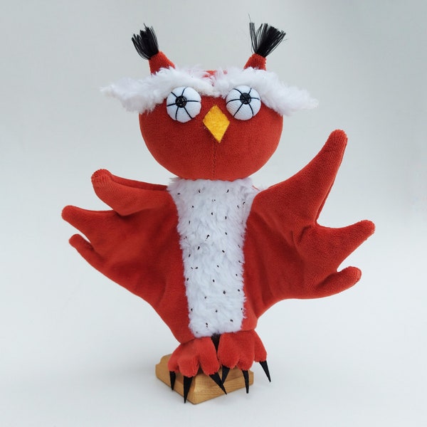 Uhu, the owl - handpuppet