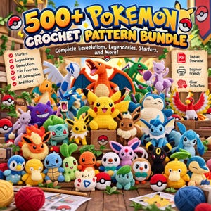 Puede incluir: Un gráfico digital con el texto 500+ POKEMON CROCHET PATTERN BUNDLE. La imagen muestra numerosas figuras de ganchillo de varios personajes Pokemon, incluyendo Pikachu, Charizard y Snorlax, dispuestas en una colección con bolas rojas y blancas.