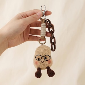 Schattige gehaakte aardappel sleutelhanger, kawaii amigurumi tashanger, aardappel met brilletje als emotionele steun, grappig sleutelhangercadeau voor een vriend(in)