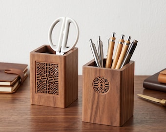 Black Walnut Wooden Pen Holder Retro Engraving Desk Organizer Office Storage Box Pen Stand Cosmetics Paper Holder Gift