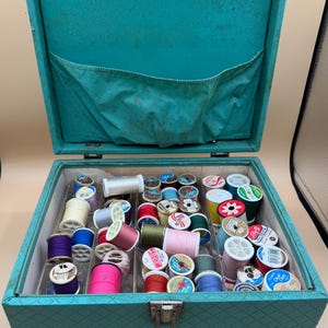 Vintage 1950s-60s Sewing Box FULL of Thread Spools, Needles & Notions – All Original – Turquoise Train Case