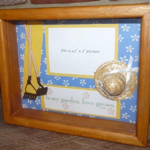 Garden Daisy Love Picture Frame Shadow Box