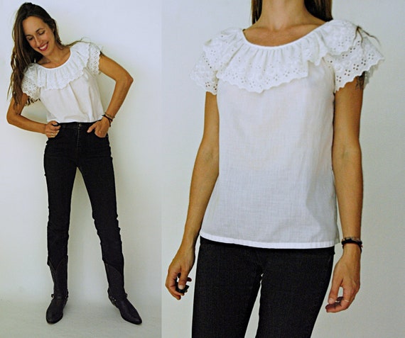 vintage 1970s Eyelet Ruffle Collar White Blouse