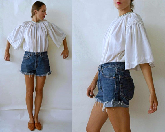 vintage 1960s Romanian Bell Sleeve Folk Blouse wit