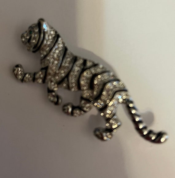 Cougar tiger pin - image 1